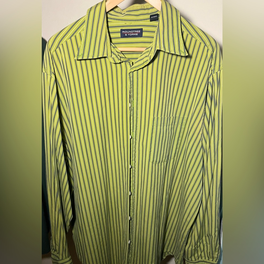 Roundtree & Yorke Green Striped Casual Shirt Men’s size